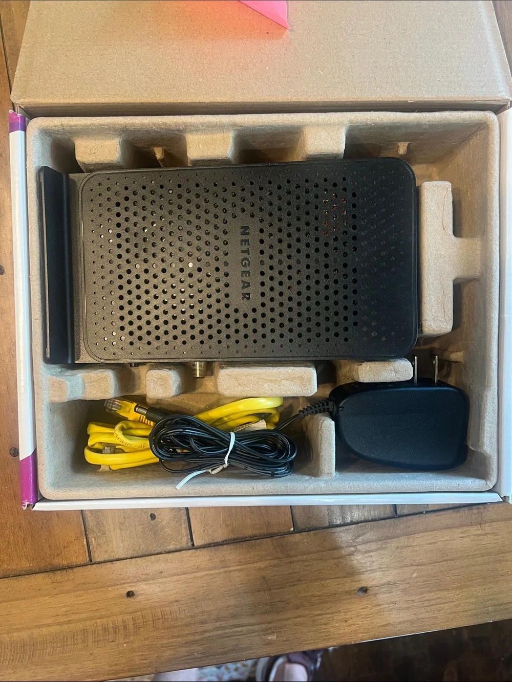 netgear WiFi Cable Modem Router - Picture 3 of 3